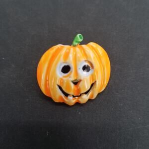 Vintage Metal Enamel Jack O Lantern Pumpkin Halloween Pin Brooch